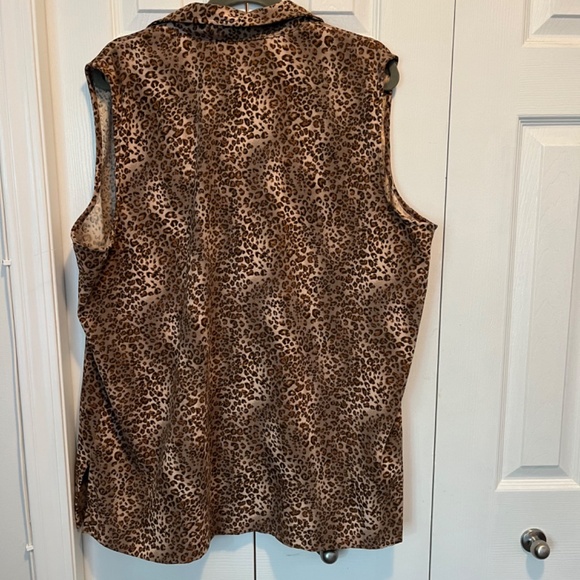Tan Jay size 18 vest - Picture 7 of 15